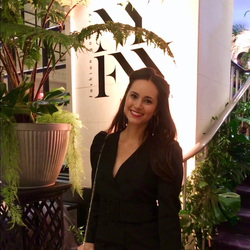 Meet your Posher, Amanda rena